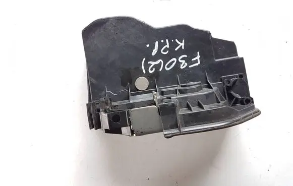 BMW 3 F30 F35 F31 Front door lock 7202145