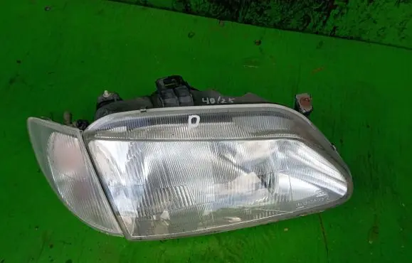 Renault Megane I Headlight/headlamp