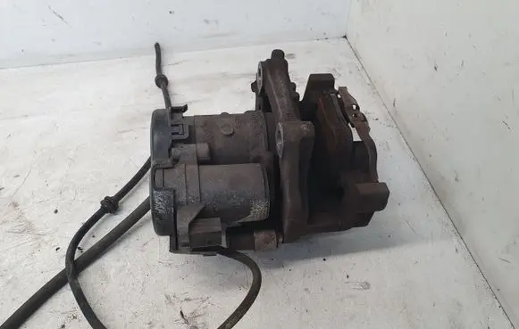 Mercedes-Benz GLC X253 C253 Rear brake caliper A2534231098
