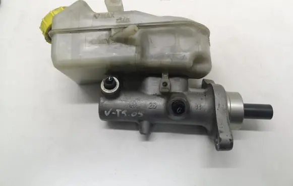 Volkswagen Transporter - Caravelle T5 Clutch master cylinder 