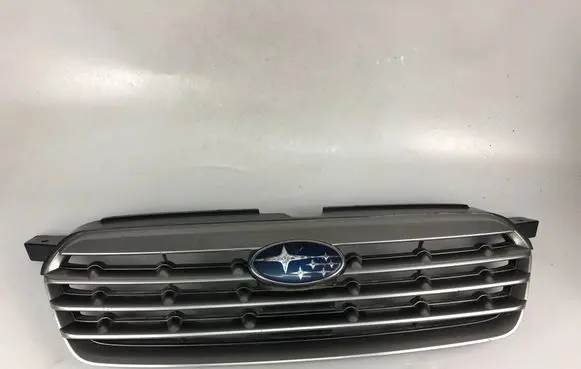Subaru Outback Front bumper upper radiator grill 91121AG160