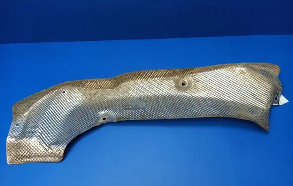 Mercedes-Benz CLS C219 Exhaust heat shield 001005 300P