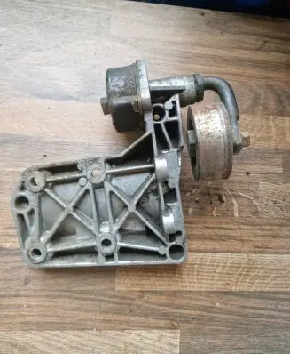 BMW 3 E46 A/C compressor mount bracket 64552247421