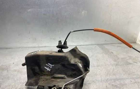 Audi A4 S4 B6 8E 8H Rear door lock 12122N