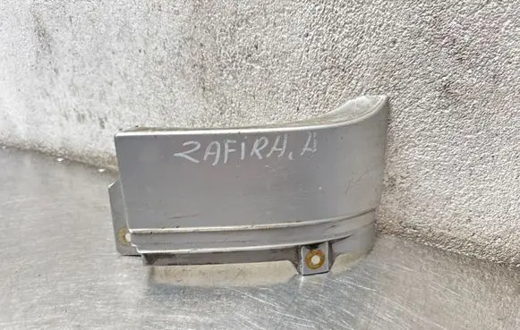 Opel Zafira A Rear/tail light trim molding 90580804