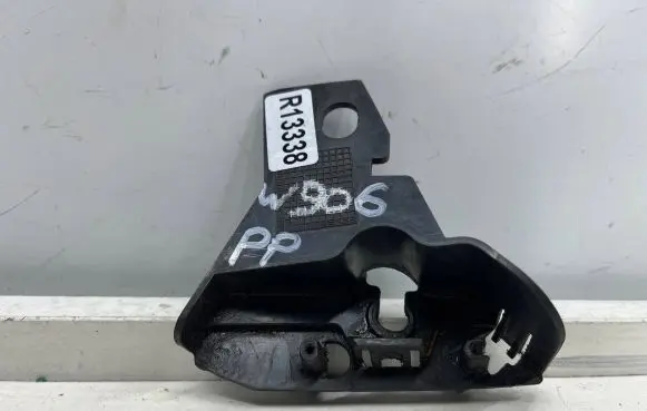 Volkswagen Crafter Front bumper mounting bracket a9068821114
