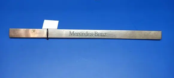 Mercedes-Benz ML W163 Front sill trim cover A1636860820