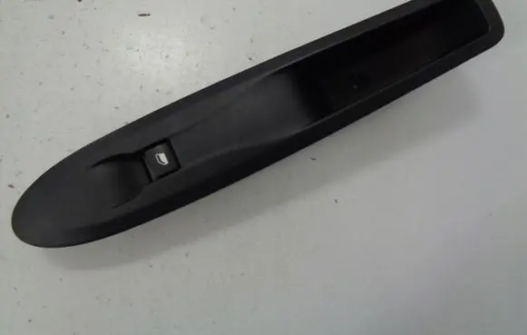 Citroen DS3 Electric window control switch