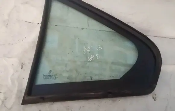 Peugeot 607 Rear vent window glass 