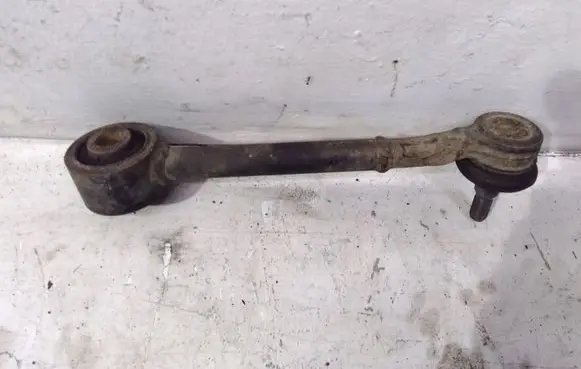 Lexus CT 200H Rear control arm