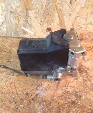 Mercedes-Benz E W124 ABS Pump 0265200043
