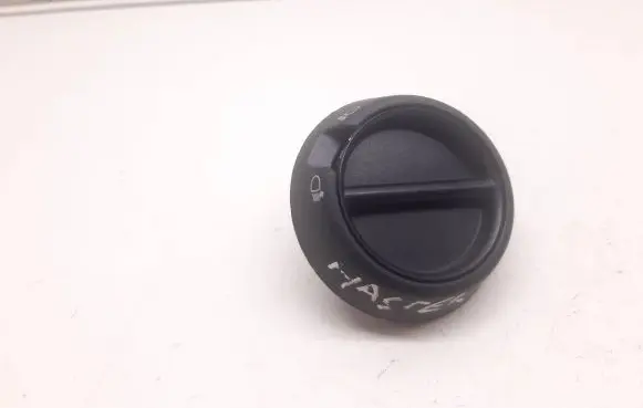 Renault Master II Headlight level height control switch 7700352939 6268