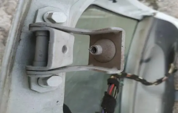 Fiat Punto (188) Tailgate/trunk/boot hinge
