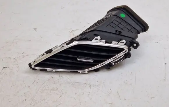 Hyundai i40 Dash center air vent grill 974203Z000