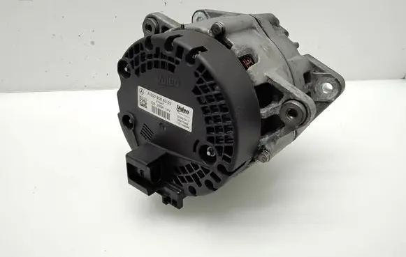 Mercedes-Benz Sprinter W907 W910 Generator/alternator A0009068302 21W47 2620729E