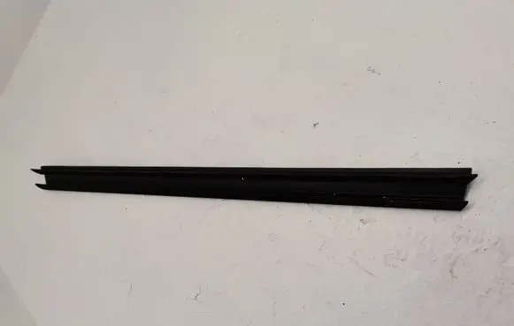 BMW X5M F85 Rear door window/glass frame 7289641