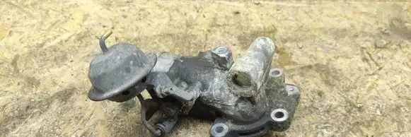 Toyota Yaris Throttle valve 33010
