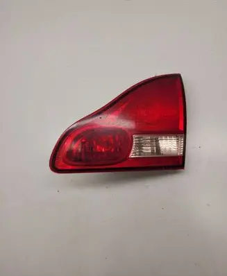 Toyota Avensis T250 Tailgate rear/tail lights 7654
