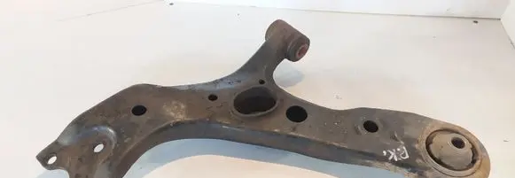 Toyota RAV 4 (XA30) Front lower control arm/wishbone