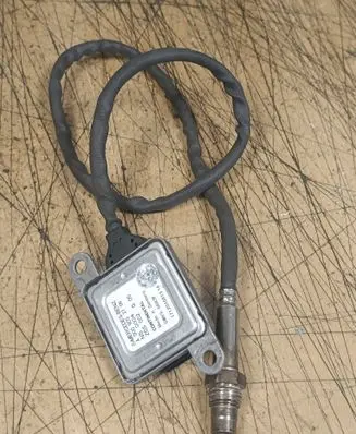 Mercedes-Benz ML W166 Lambda probe sensor A0009053706