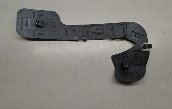Tesla Model 3 Fog light bracket 108944700B