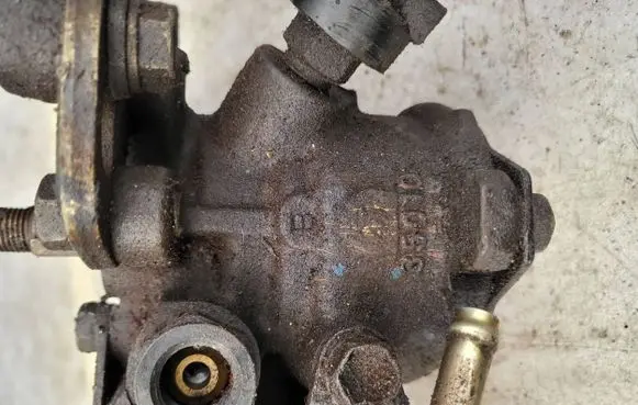Toyota Land Cruiser (J120) Power steering pump 35010
