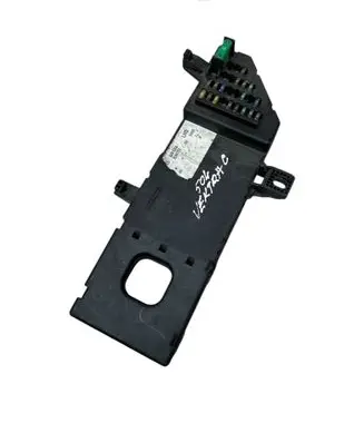 Opel Vectra C Fuse module 13181984 460023260 518777206