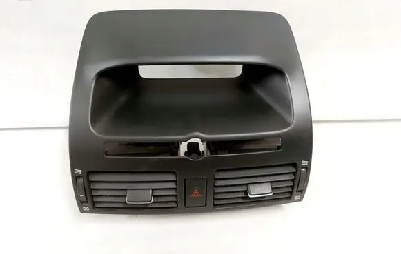 Toyota Avensis T250 Dash center air vent grill
