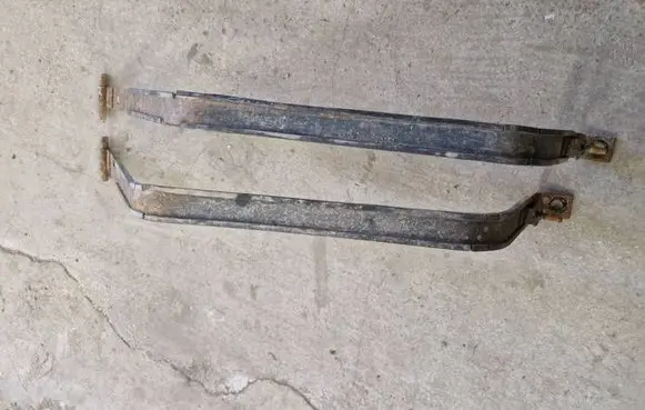 Citroen C-Crosser Fuel tank mounting bracket 