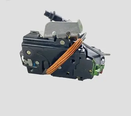 Audi A4 S4 B6 8E 8H Rear door lock 8E0839015C