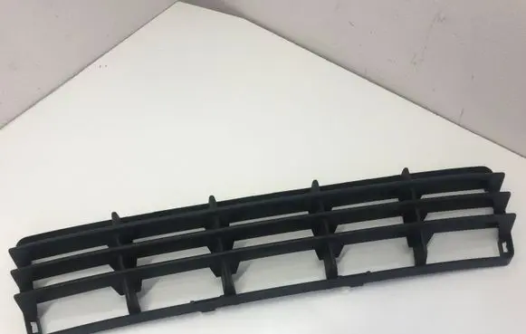 Volvo V50 Front bumper lower grill 30657006