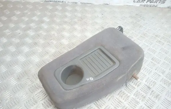 Mitsubishi Pajero Rear seat armrest 