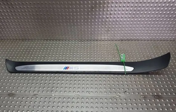 BMW 5 E60 E61 Front sill trim cover S26371010 7896859