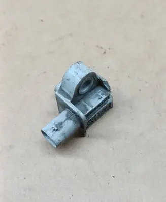Volkswagen PASSAT B7 USA Airbag deployment crash/impact sensor 5K0959659A 5WK44271