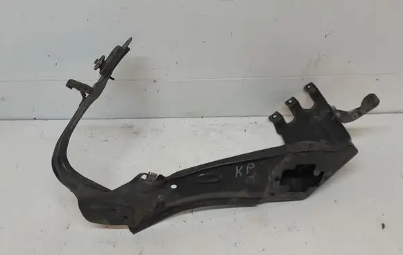 Mercedes-Benz S W221 Top upper radiator support slam panel 