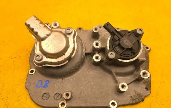 Audi Q8 Timing chain cover 06M109286F