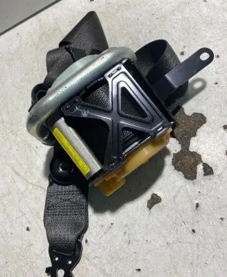 Opel Insignia A Front seatbelt A045014 AFD89 041019