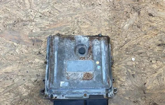 Jeep Grand Cherokee (WK) Engine control unit/module ECU S2505Z068-I