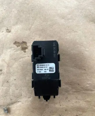 Mercedes-Benz C W204 Airbag control unit/module 2048201910 33690101