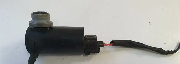 Toyota Avensis T270 Windshield washer spray nozzle 