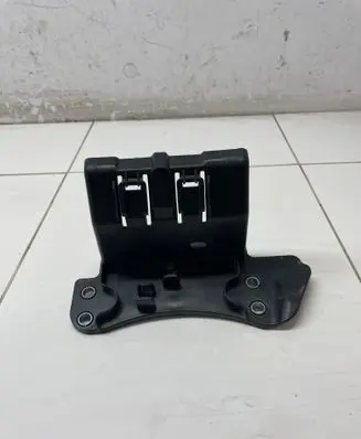 Peugeot 308 Other engine bay part 9805235980