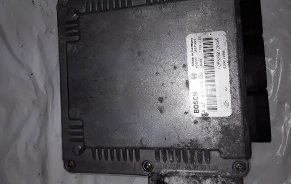 Renault Laguna II Engine control unit/module 0281010482 8200126462