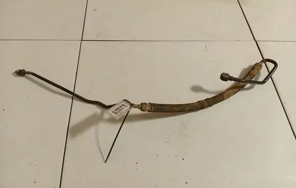 Volkswagen Polo IV 9N3 Power steering hose/pipe/line 
