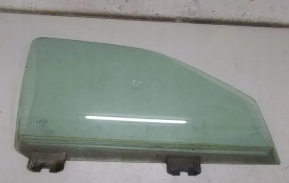 Ford Scorpio Front door window glass four-door 