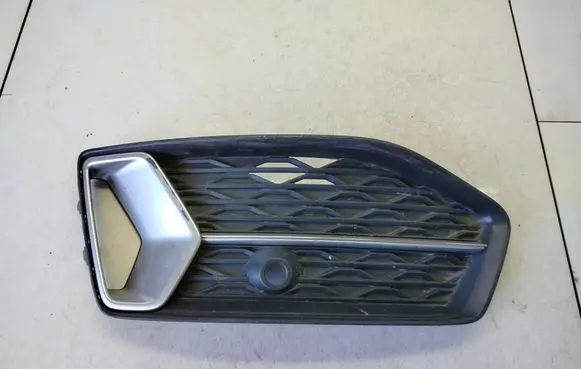 Audi A6 S6 C8 4K Front bumper lower grill 4K0807648D