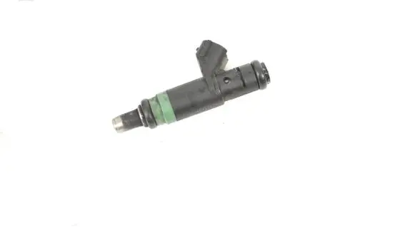 Audi A6 S6 C5 4B Fuel injector 06C133551