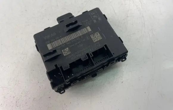 Audi Q3 F3 Other control units/modules 5Q0959595K