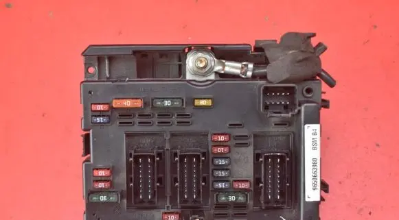 Peugeot 206 CC Fuse box set 9650663980