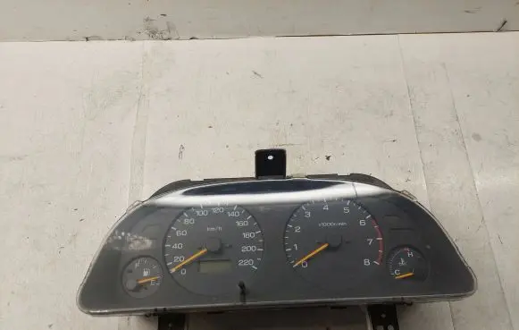 Subaru Forester SF Speedometer (instrument cluster) 85012FC200 110857070 0197007