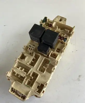 Mitsubishi Pajero Fuse module